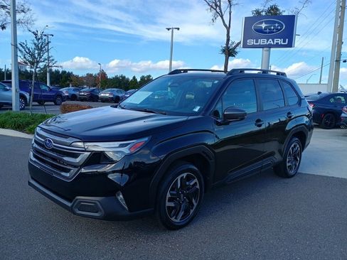 Certified 2025 Subaru Forester Limited image 1