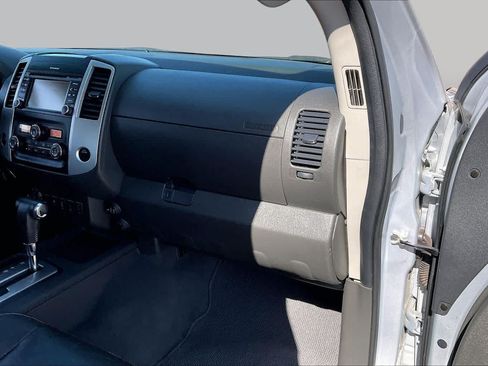 Used 2019 Nissan Frontier PRO-4X w/ Pro-4x Luxury Package AWD/4WD image 19