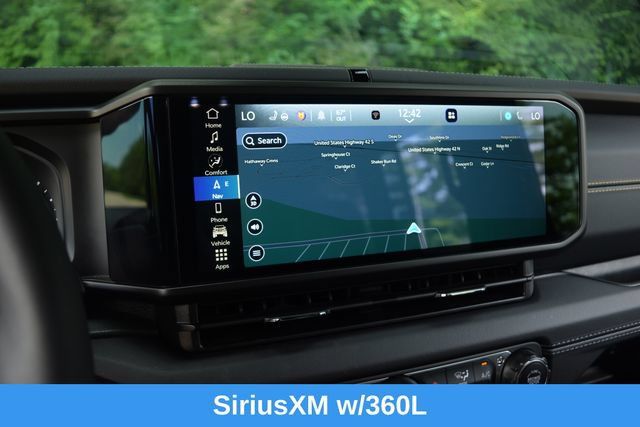 Used 2024 Jeep Wrangler Unlimited Sahara w/ Technology Group AWD/4WD image 9