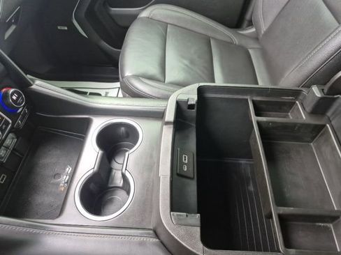 Used 2022 Chevrolet Suburban LT image 31