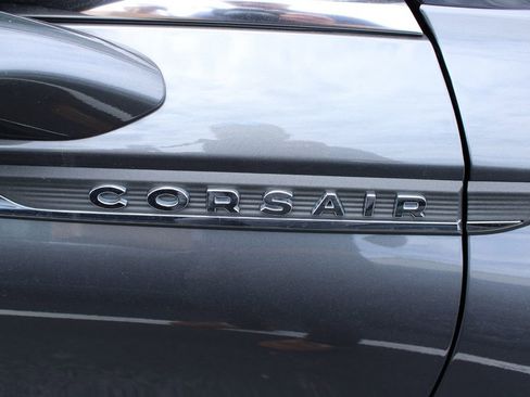 Used 2023 Lincoln Corsair AWD w/ Equipment Group 101A image 5