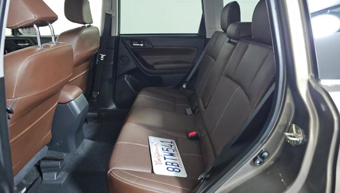 Used 2018 Subaru Forester 2.5i Touring AWD/4WD image 12