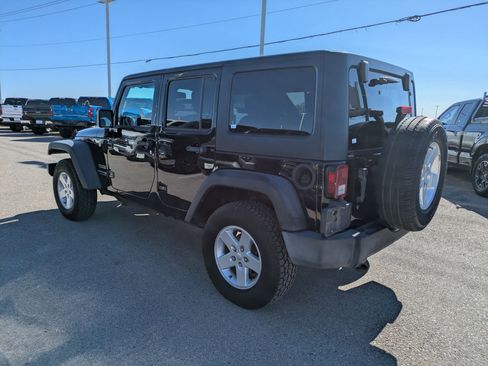 Used 2018 Jeep Wrangler Unlimited Sport S image 6