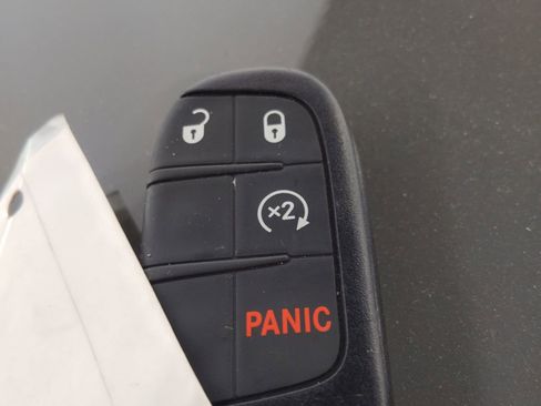 Used 2022 Jeep Compass Limited image 46