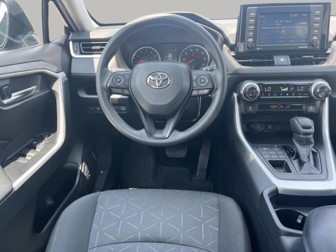 Used 2020 Toyota RAV4 XLE w/ Convenience Package AWD/4WD image 9