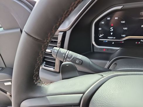 Used 2024 GMC Sierra 1500 AT4 w/ Technology Package AWD/4WD image 39