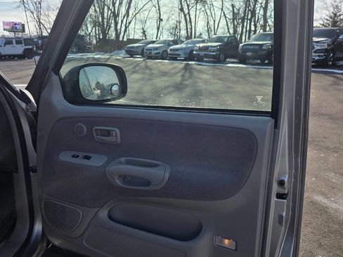 Used 2001 Toyota Tundra SR5 image 15