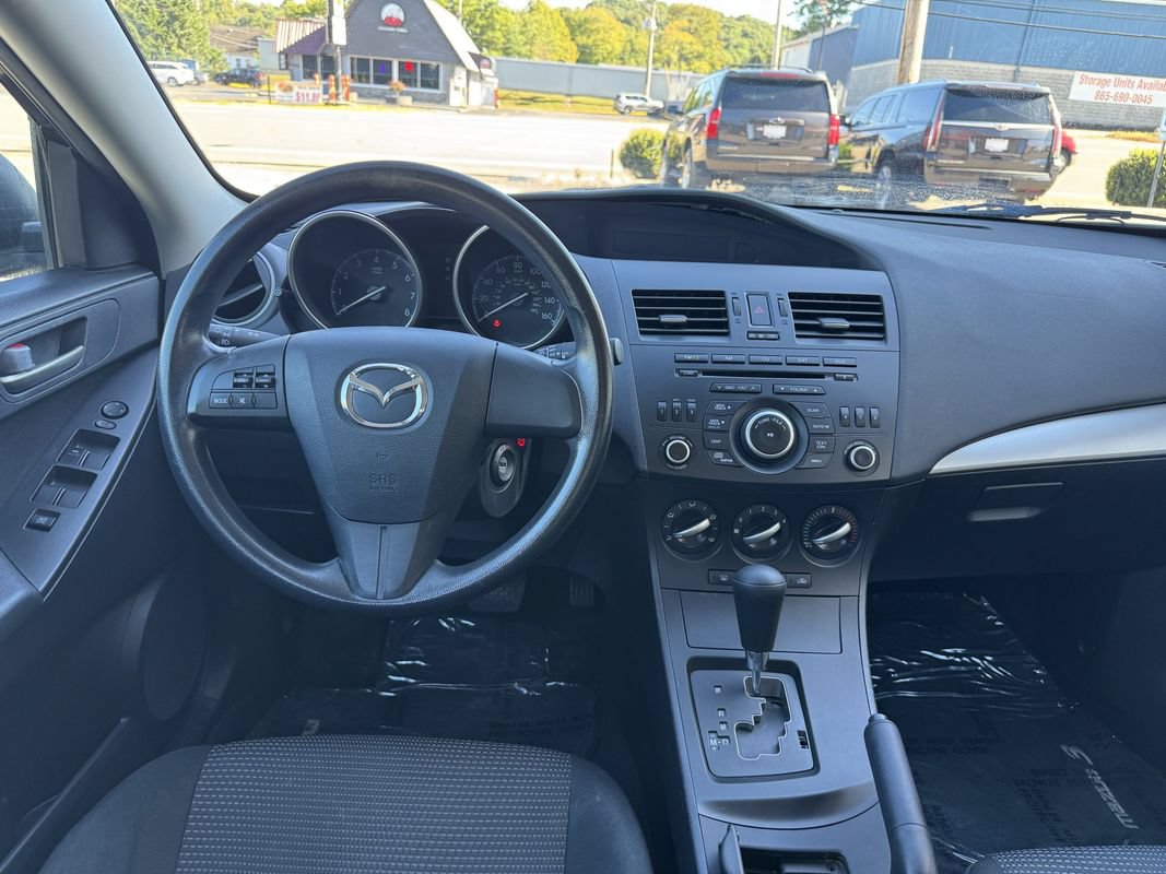 Used 2013 MAZDA MAZDA3 i SV FWD image 18