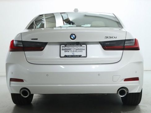 Certified 2025 BMW 330i xDrive Sedan w/ Premium Package image 42