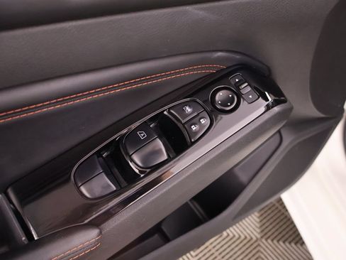 Used 2023 Nissan Altima 2.5 SR FWD image 35