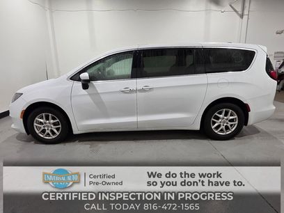 Used 2022 Chrysler Voyager LX