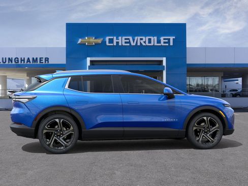 New 2026 Chevrolet Equinox EV LT image 29