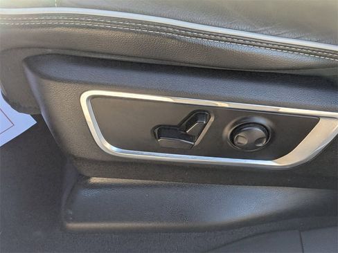 Used 2025 RAM 1500 Laramie image 17