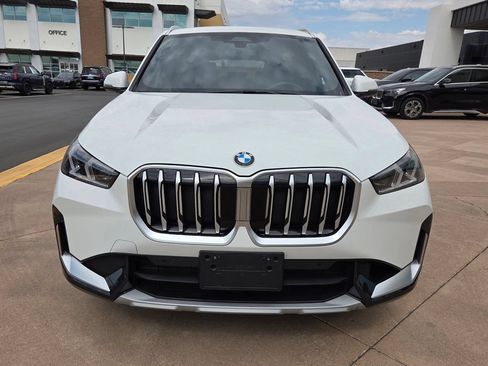 Used 2025 BMW X1 xDrive28i AWD/4WD image 2