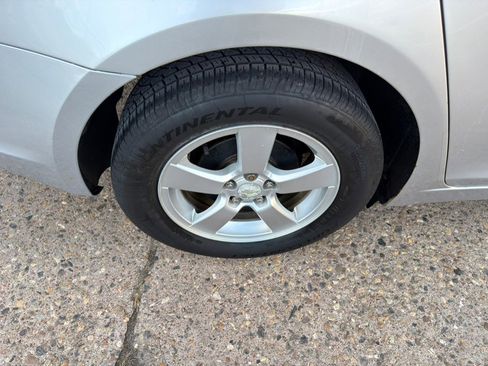 Used 2016 Chevrolet Cruze LT w/ Technology Package image 20