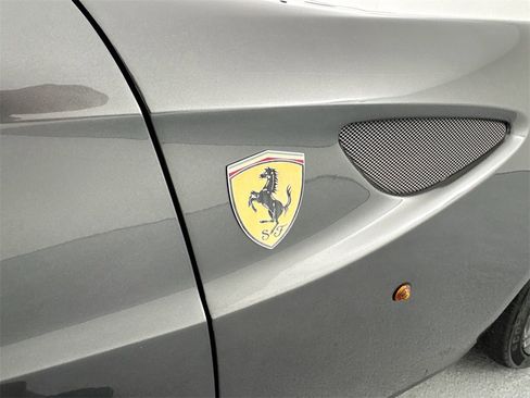 Used 2015 Ferrari FF image 35