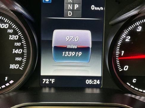 Used 2019 Mercedes-Benz GLC 300 4MATIC image 19