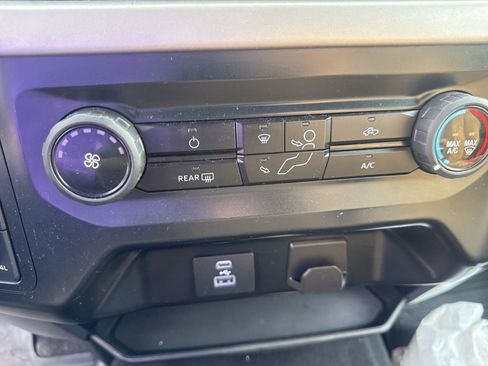 Used 2023 Ford F150 XLT w/ Trailer Tow Package image 13