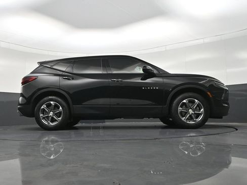 Used 2023 Chevrolet Blazer LT FWD image 33