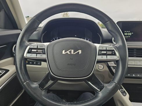 Used 2022 Kia Telluride EX w/ EX Premium Package image 25