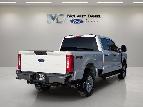Used 2025 Ford F250 XLT w/ FX4 Off-Road Package AWD/4WD image 5