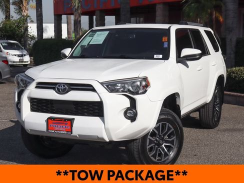 Used 2021 Toyota 4Runner SR5 AWD/4WD image 4