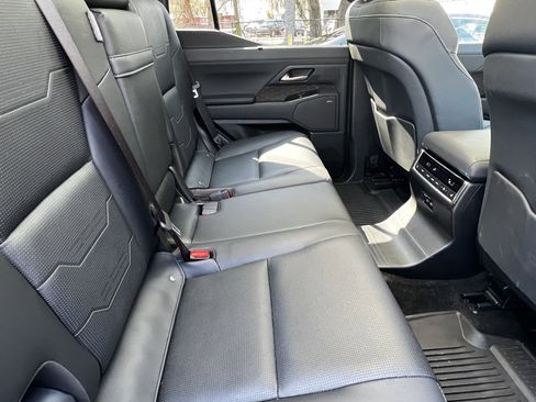 Certified 2024 Lexus GX 550 w/ Accessory Package (2T) image 41