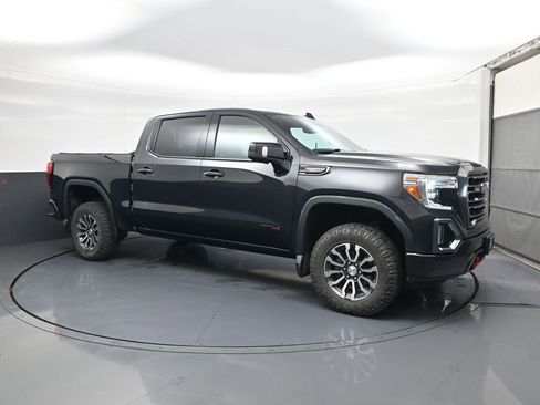 Used 2020 GMC Sierra 1500 AT4 w/ AT4 Premium Package AWD/4WD image 1