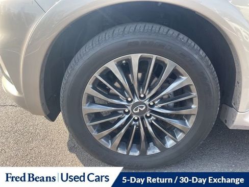 Used 2024 INFINITI QX80 Premium Select w/ Cargo Package image 16
