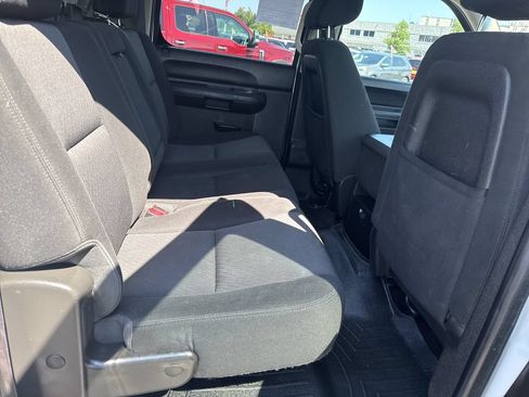 Used 2013 Chevrolet Silverado 2500 LT AWD/4WD image 13