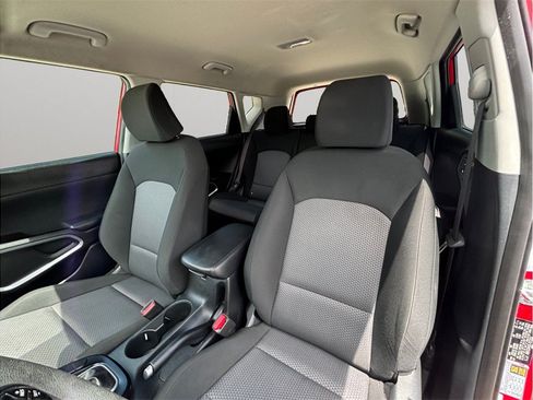Used 2020 Kia Soul LX FWD image 14