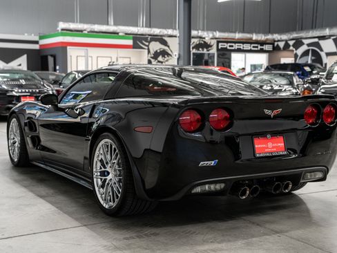 Used 2009 Chevrolet Corvette ZR1 w/ Preferred Equipment Group RWD image 6