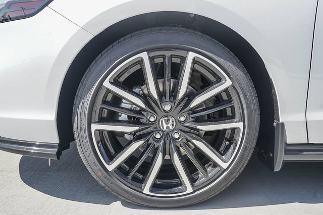Used 2026 Honda Accord Touring image 11