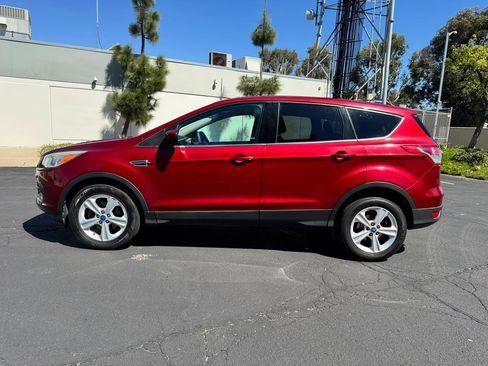 Used 2013 Ford Escape SE FWD image 2