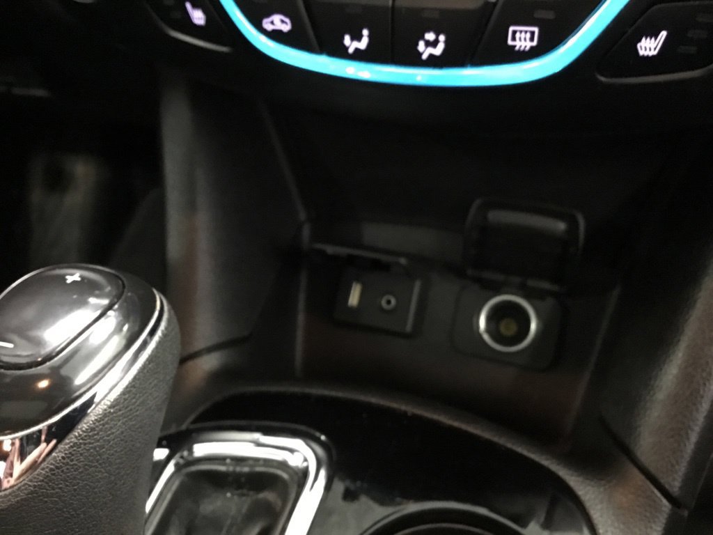 Used 2016 Chevrolet Cruze Premier FWD image 26