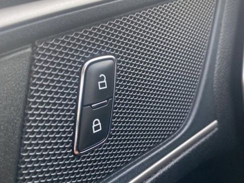 Used 2022 Ford Edge SEL w/ Convenience Package image 20