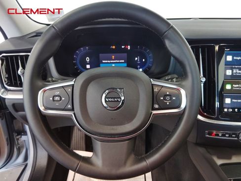 Used 2025 Volvo S60 B5 Core image 10