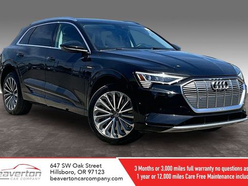 Used 2019 Audi e-tron Prestige w/ Prestige Package AWD/4WD image 1