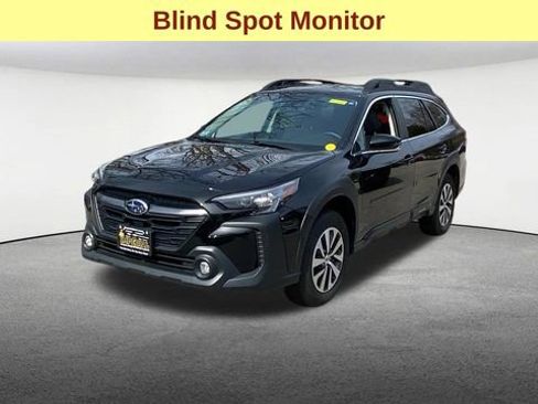 Certified 2025 Subaru Outback Premium image 4