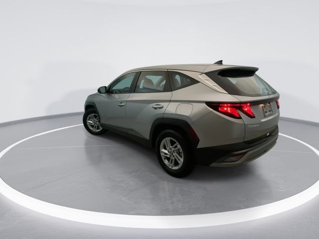Certified 2026 Hyundai Tucson SE FWD image 2