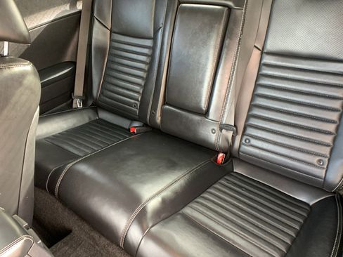 Used 2013 Dodge Challenger R/T image 17