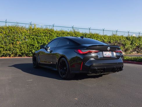 Used 2023 BMW M4 xDrive Competition AWD/4WD image 36