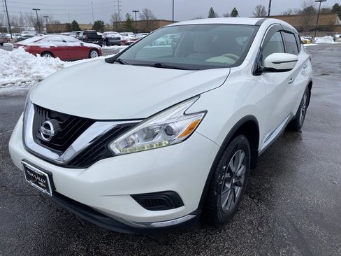 Used 2016 Nissan Murano S image 3