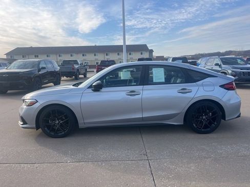 Used 2024 Honda Civic Sport image 6