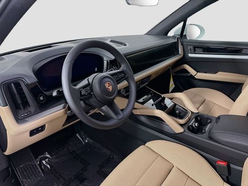 New 2026 Porsche Cayenne AWD/4WD image 4
