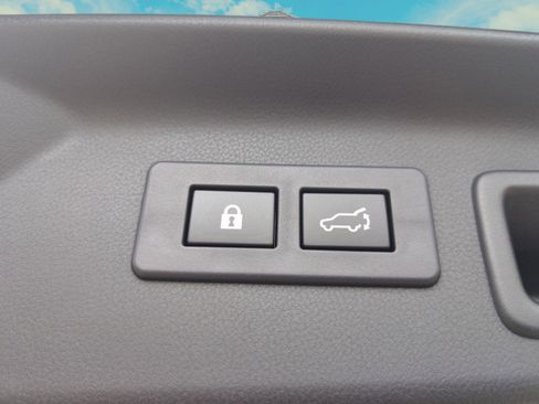 Used 2025 Subaru Forester Touring image 25