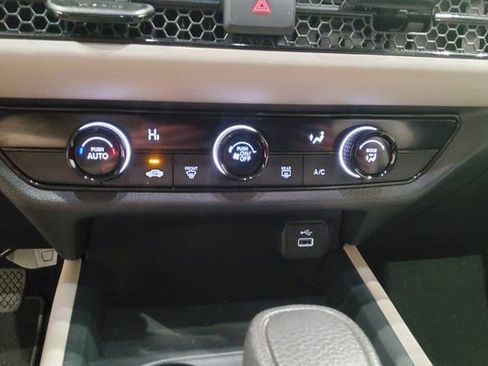Used 2025 Honda HR-V LX image 35
