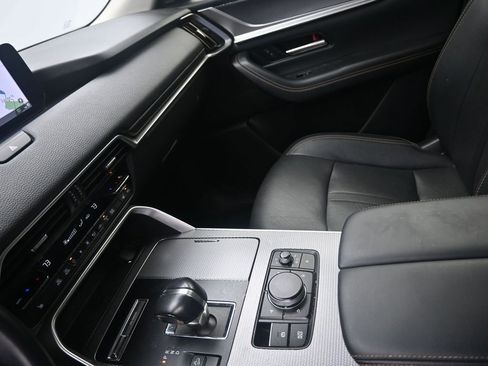 Used 2024 MAZDA CX-90 3.3 Turbo w/ Premium Package image 18