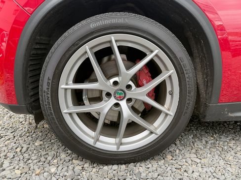 Used 2018 Alfa Romeo Stelvio Ti image 14