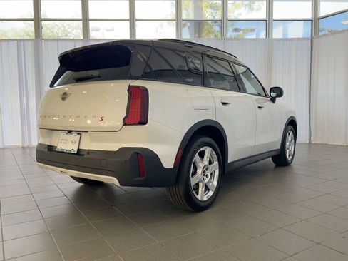 Certified 2025 MINI Cooper Countryman S w/ Comfort Package Max image 9